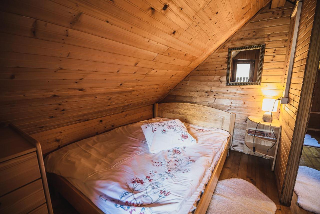 Wooden Cabin Zurej With Hot Tub Bukovje v Babni Gori Exterior foto